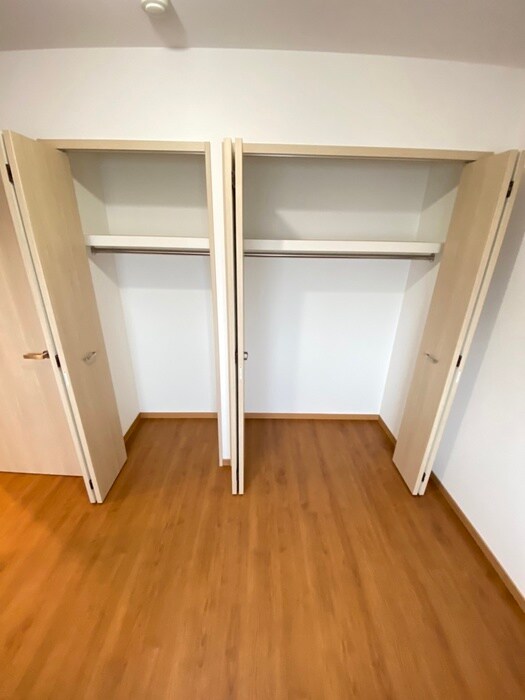 物件内観写真12　(収納)