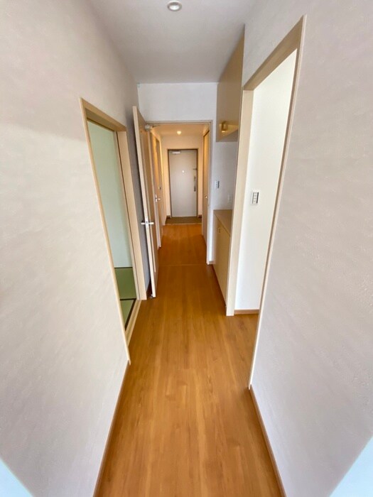 物件内観写真19　(廊下)