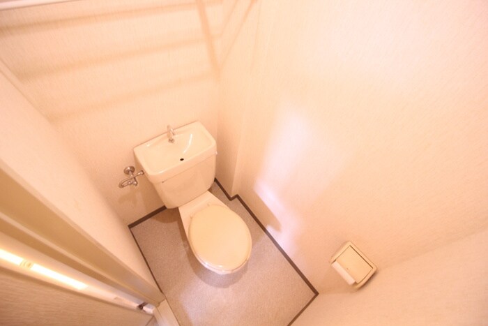 物件内観写真11　(トイレ)