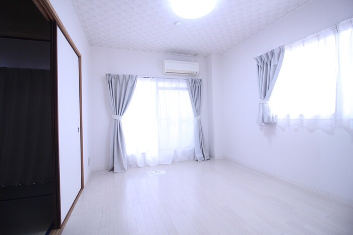 物件内観写真12　(居室)