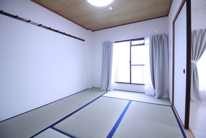 物件内観写真13　(居室)