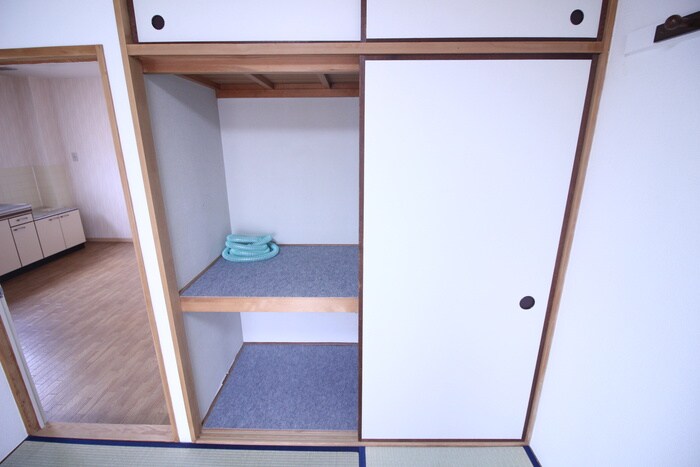 物件内観写真16　(収納)