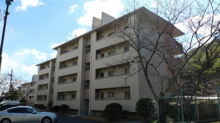 南円明寺ヶ丘団地18棟（404）外観写真