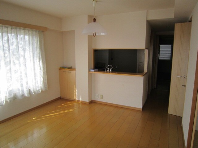 物件内観写真4　(居室)