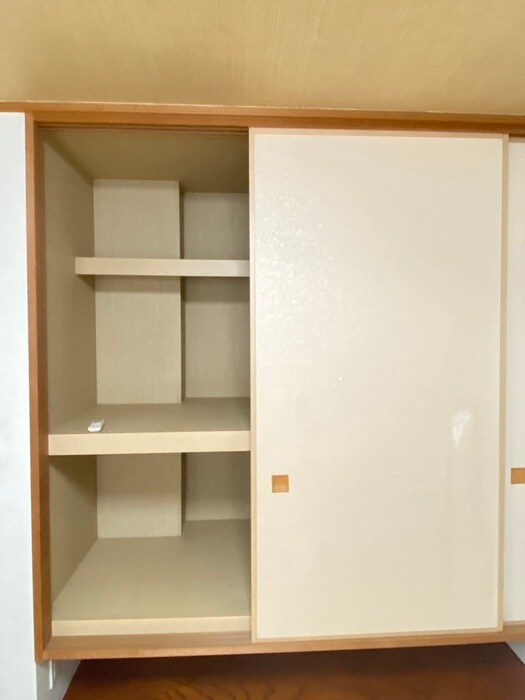 物件内観写真11　(収納)
