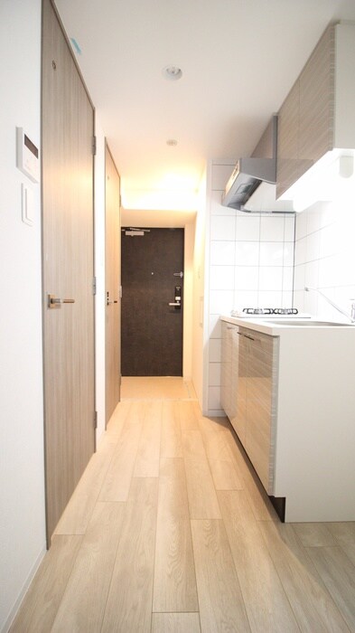 物件内観写真16　(廊下)