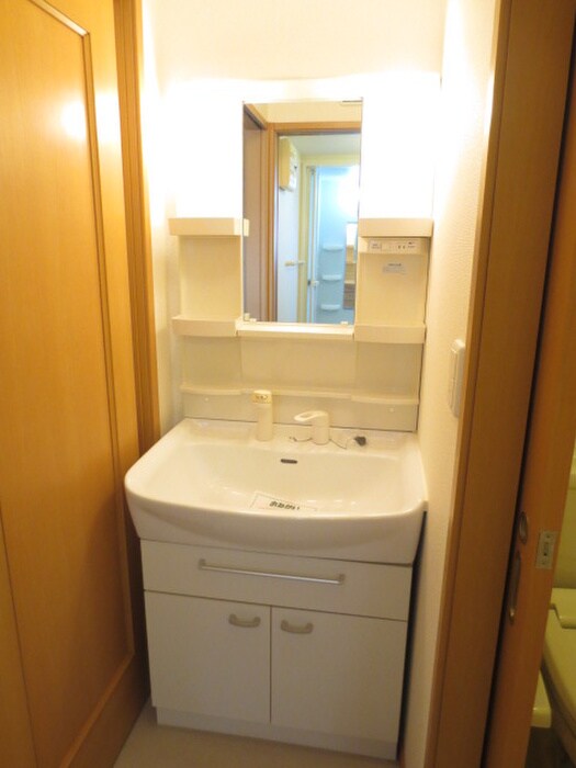 物件内観写真13　(洗面)