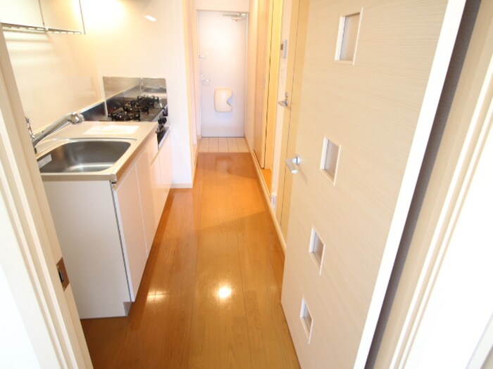 物件内観写真20　(廊下)