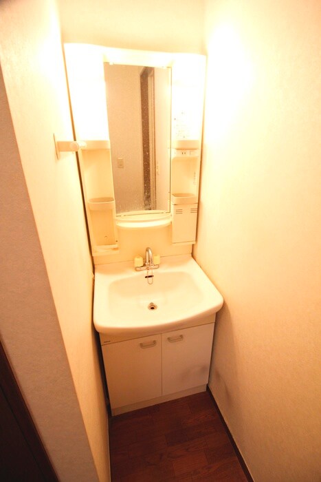 物件内観写真9　(洗面)