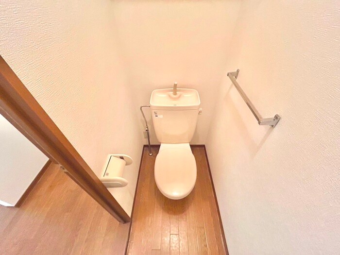 物件内観写真10　(トイレ)