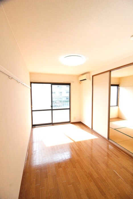 物件内観写真14　(居室)