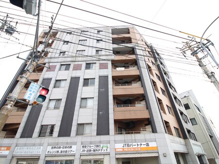 ｸﾘｽﾀﾙｸﾞﾗﾝﾂ西大路三条（209）外観写真