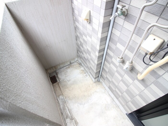 物件内観写真17　(洗濯機置場)