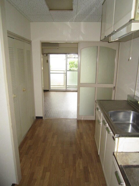 物件内観写真5　(廊下)