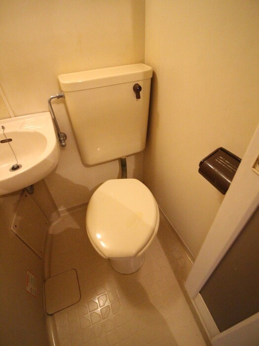 物件内観写真12　(トイレ)