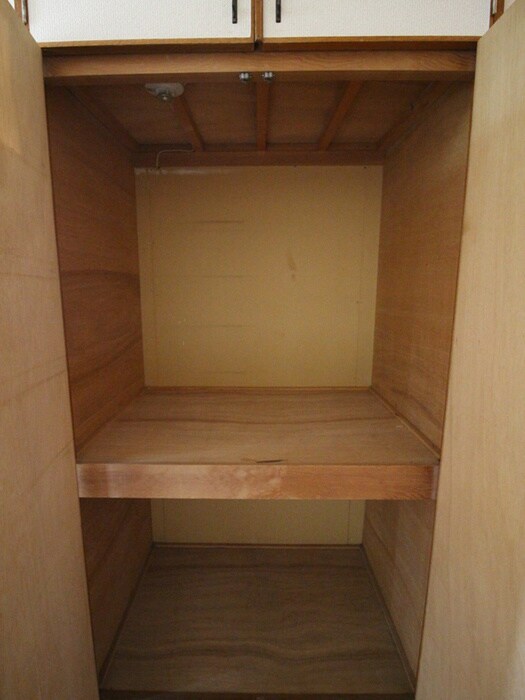 物件内観写真15　(収納)