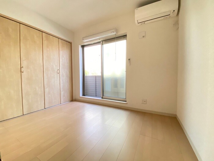 物件内観写真9　(居室)