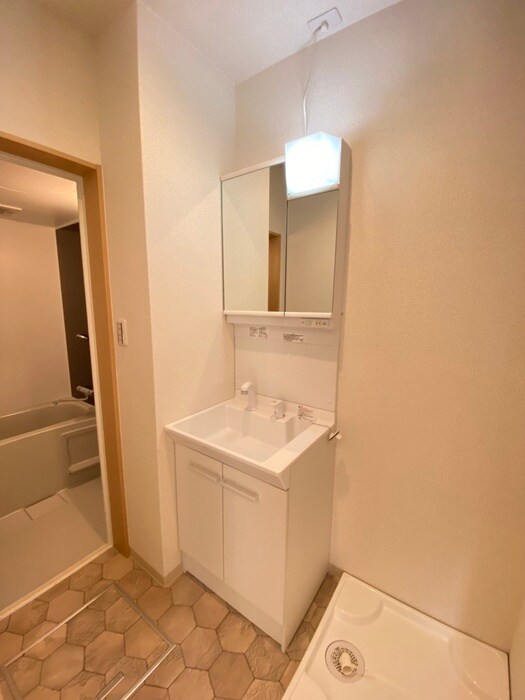 物件内観写真12　(洗面)