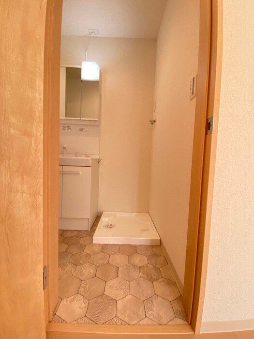 物件内観写真13　(洗濯機置場)