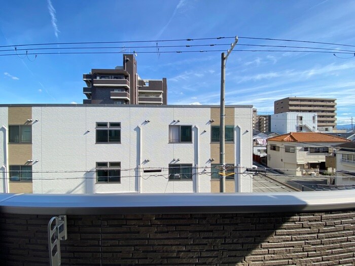 物件内観写真18　(室内からの展望)