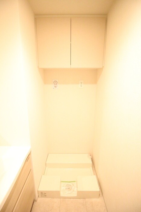 物件内観写真13　(洗濯機置場)