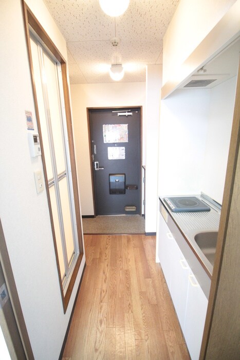 物件内観写真14　(廊下)