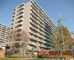 ﾌｧﾐ-ﾙｱｸｼｽ八尾ｻｳｽｽｸｴｱ(307)外観写真