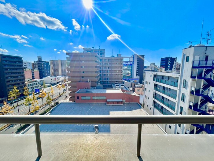 物件内観写真17　(室内からの展望)