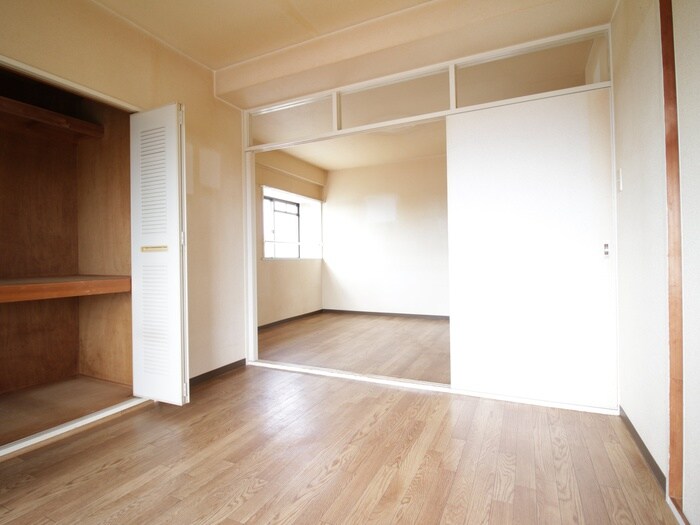 物件内観写真9　(居室)