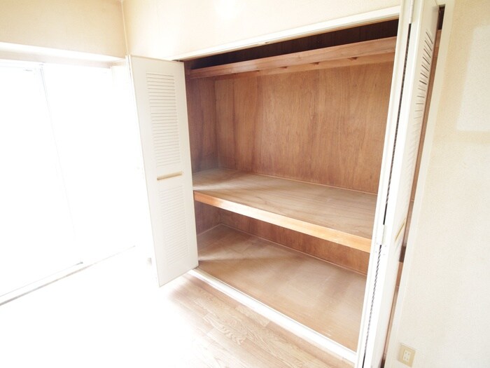 物件内観写真18　(収納)
