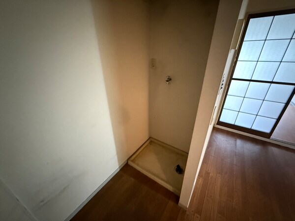 洗濯機置場