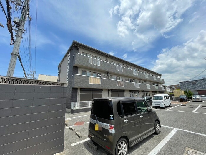 物件外観写真2　(外観写真)