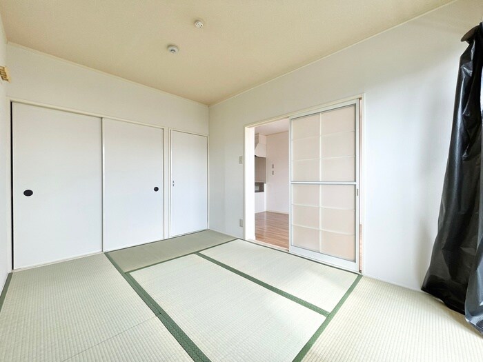 物件内観写真9　(居室)