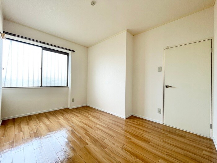 物件内観写真10　(居室)