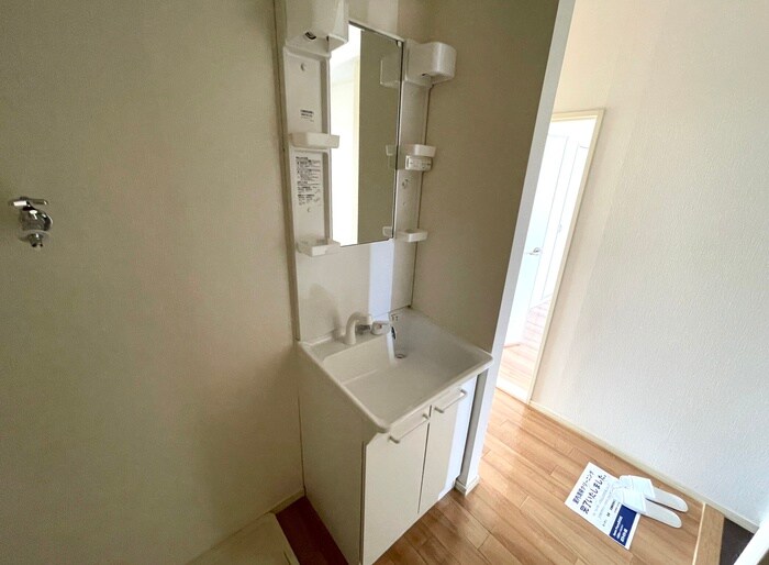 物件内観写真13　(洗面)
