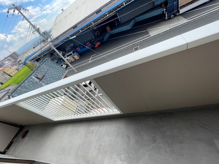 物件内観写真16　(ベランダ・バルコニー)