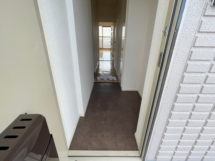 物件内観写真17　(玄関)
