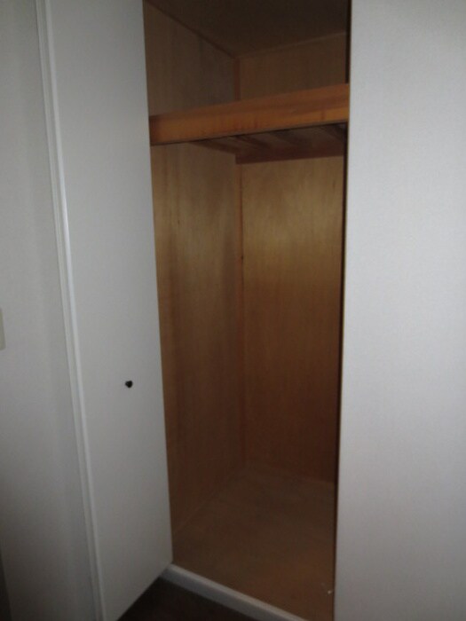 物件内観写真16　(収納)