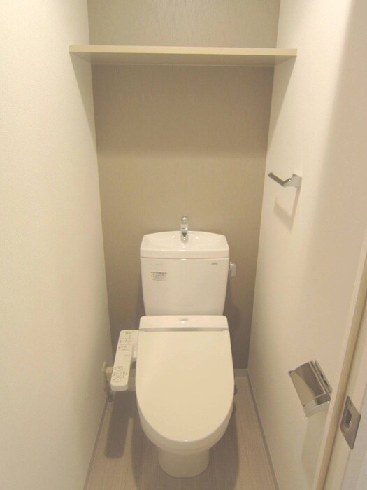 物件内観写真8　(トイレ)