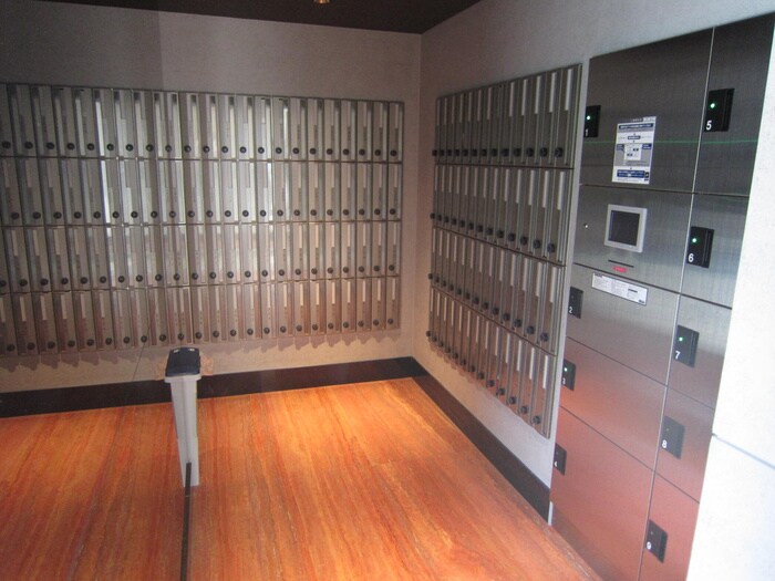 物件外観写真6　(建物設備)