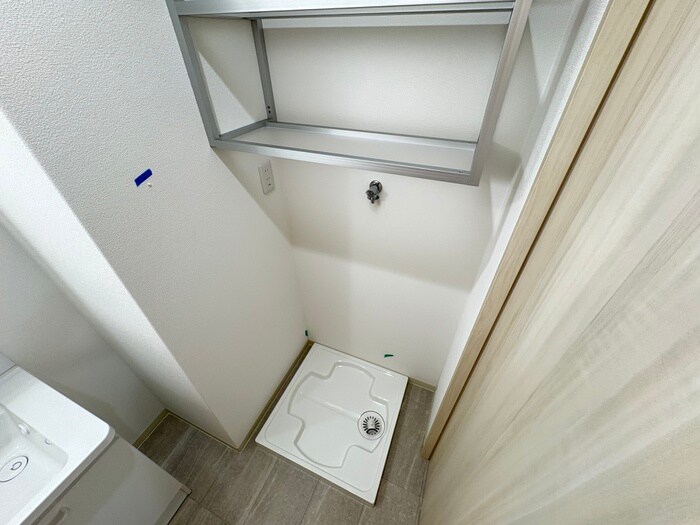 物件内観写真10　(洗濯機置場)