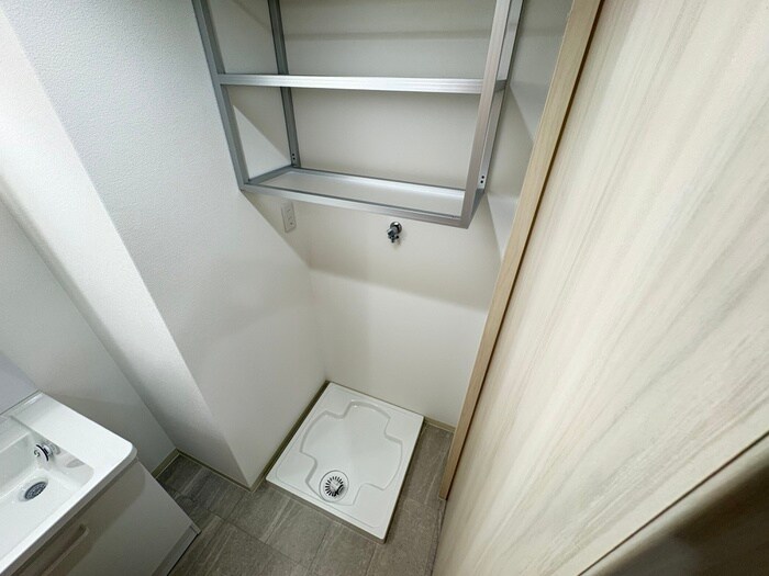 物件内観写真11　(洗濯機置場)