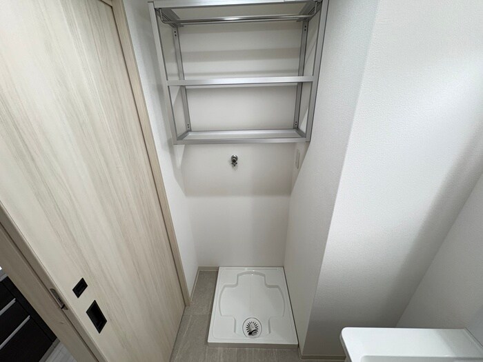 物件内観写真11　(洗濯機置場)