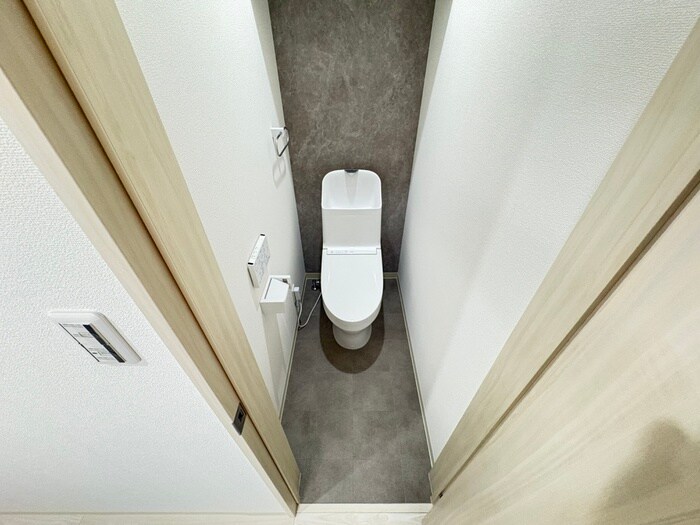 物件内観写真12　(トイレ)