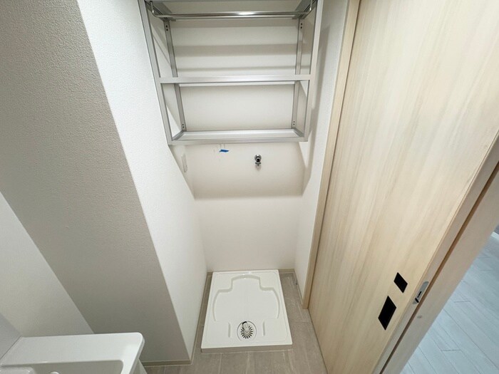 物件内観写真13　(洗濯機置場)