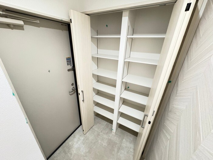 物件内観写真19　(靴箱)