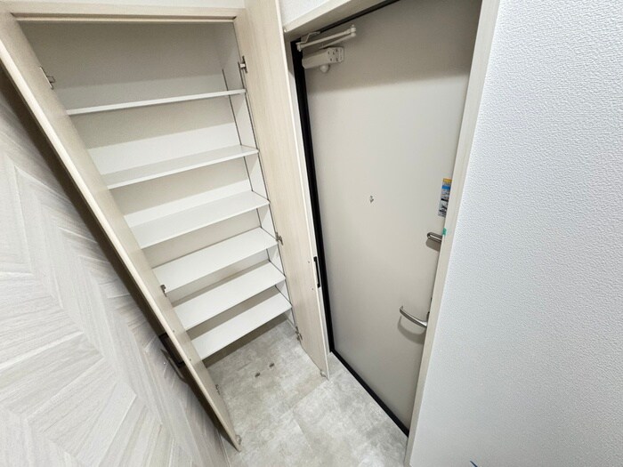 物件内観写真19　(室内からの展望)