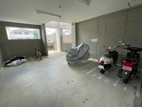 駐輪場
