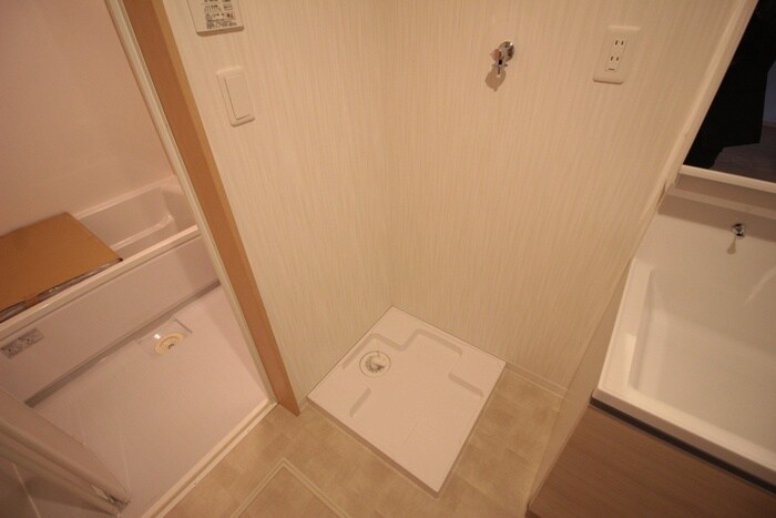 物件内観写真19　(洗濯機置場)