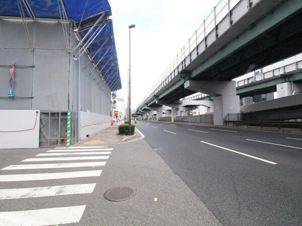 建築中